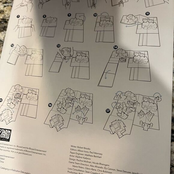 The world of Warcraft pop up book NEW - Picture 9 of 15